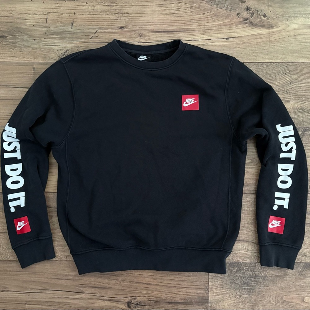Nike Mens Just Do It Sleeve Prints Hit Black Pullover Crewneck Sweatshirt Small